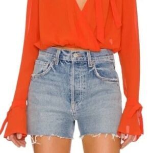 House of Harlow 1960 NWT High Rise Mom Bermuda Jean Shorts Raw Hem Button Fly 33